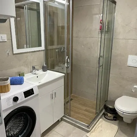 Cvetanov Trg Lux 3 Belgrad